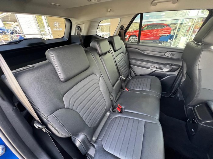 2025 Ford Everest Sport