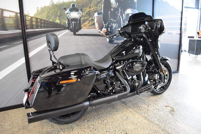2024 HARLEY-DAVIDSON FLHX STREET GLIDE (117)