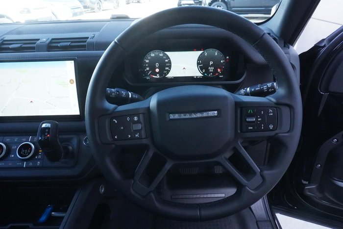 2025 Land Rover Defender 110 D350 X-Dynamic HSE