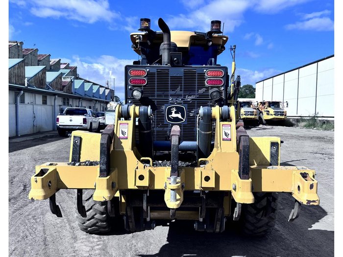 2022 John Deere 672 Gp Awd