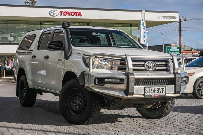 2018 Toyota Hilux SR