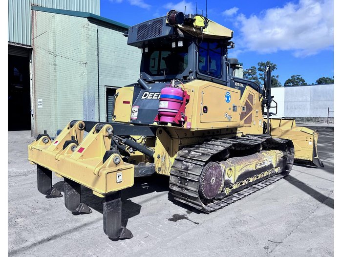 John Deere 850L Xlt
