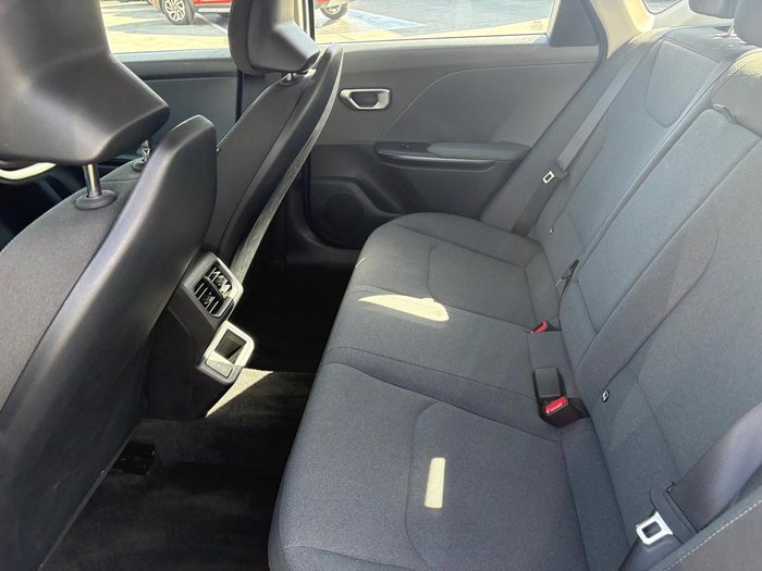 2025 Kia K4 S
