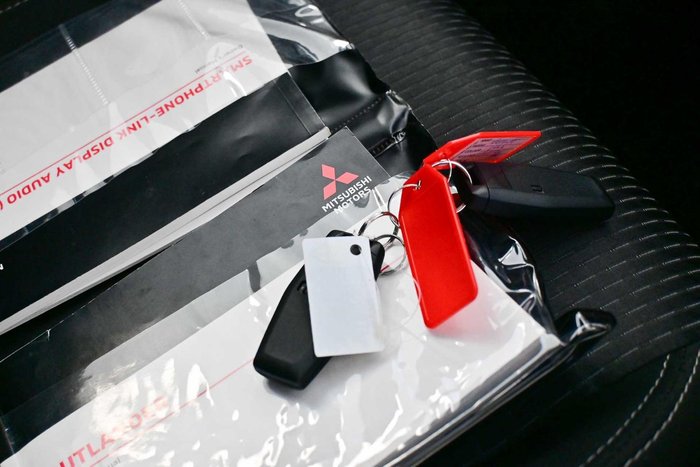 2024 Mitsubishi Outlander LS