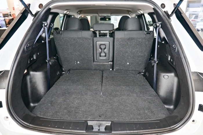 2024 Mitsubishi Outlander LS