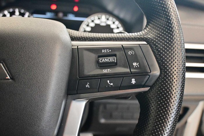 2024 Mitsubishi Outlander LS
