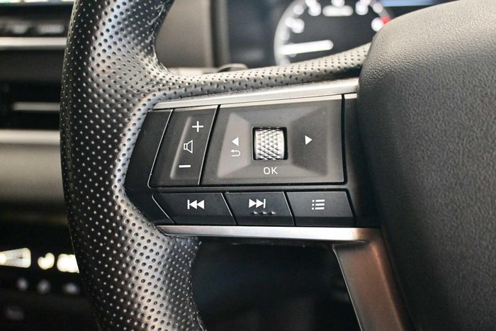 2024 Mitsubishi Outlander LS