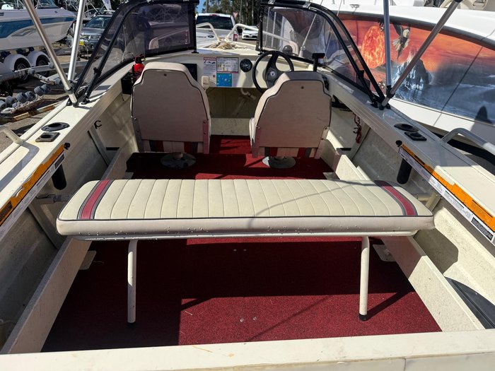 2001 QUINTREX 4.10 Bermuda Islander