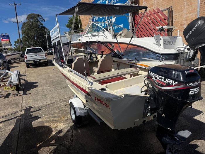 2001 QUINTREX 4.10 Bermuda Islander