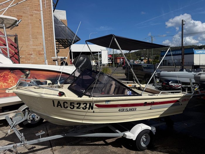 2001 QUINTREX 4.10 Bermuda Islander