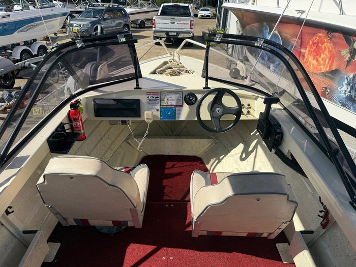 2001 QUINTREX 4.10 Bermuda Islander