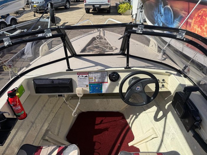 2001 QUINTREX 4.10 Bermuda Islander