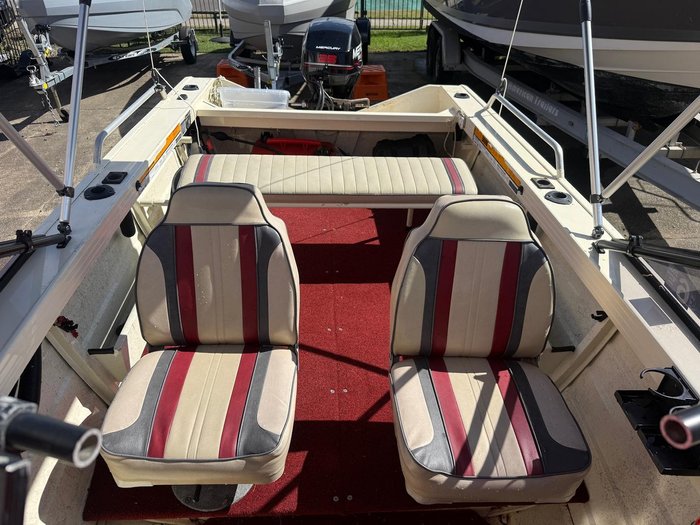 2001 QUINTREX 4.10 Bermuda Islander