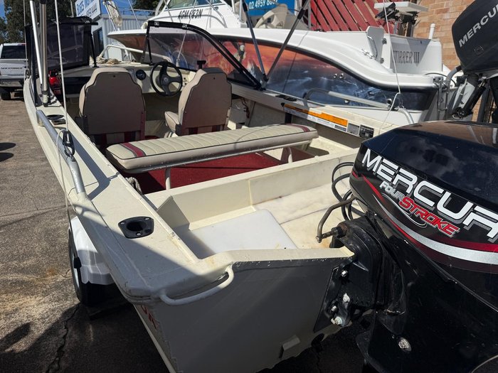 2001 QUINTREX 4.10 Bermuda Islander