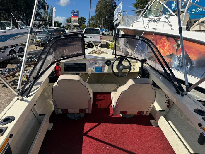 2001 QUINTREX 4.10 Bermuda Islander