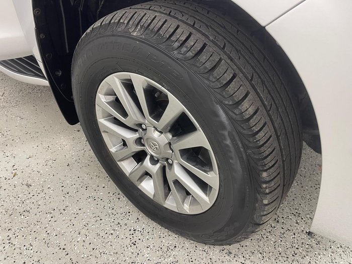2018 Toyota Landcruiser Prado Kakadu GDJ150R 4X4 Dual Range Silver Pearl