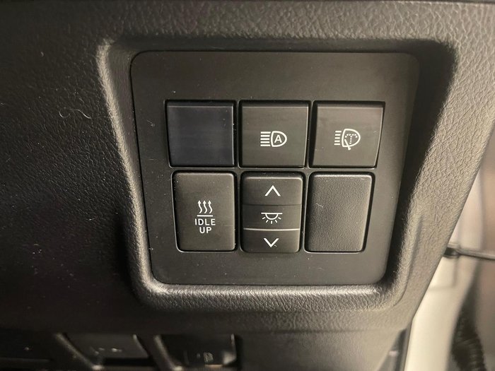 2018 Toyota Landcruiser Prado Kakadu GDJ150R 4X4 Dual Range Silver Pearl