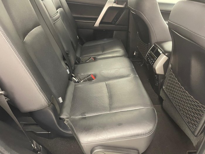2018 Toyota Landcruiser Prado Kakadu GDJ150R 4X4 Dual Range Silver Pearl