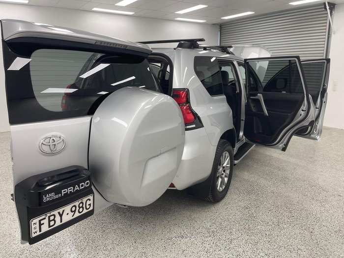 2018 Toyota Landcruiser Prado Kakadu GDJ150R 4X4 Dual Range Silver Pearl