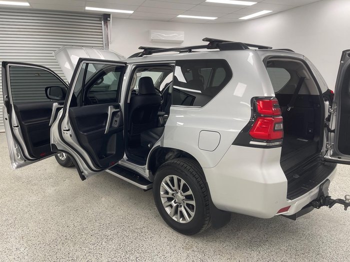 2018 Toyota Landcruiser Prado Kakadu GDJ150R 4X4 Dual Range Silver Pearl