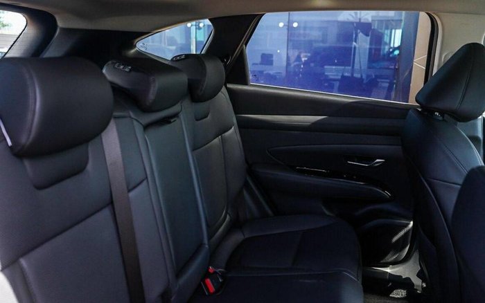 2026 Hyundai Tucson Hybrid Premium