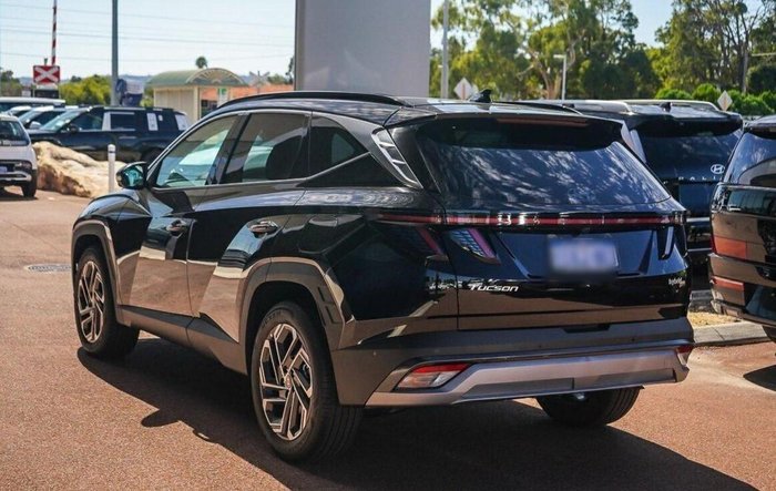 2026 Hyundai Tucson Hybrid Premium