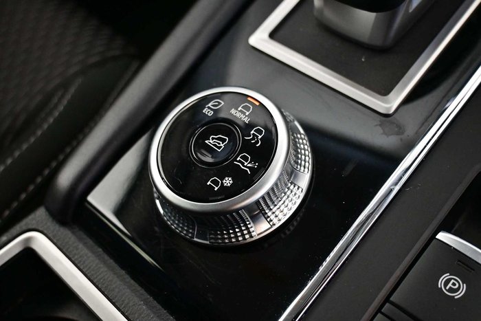 2024 Mitsubishi Outlander LS