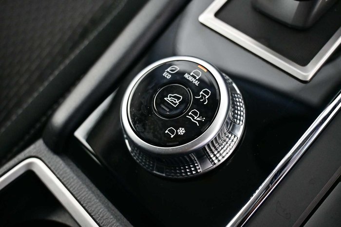 2024 Mitsubishi Outlander LS