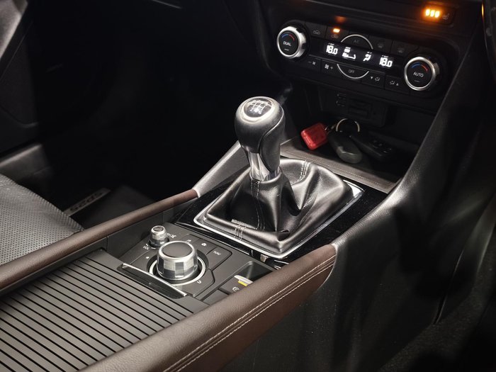 2018 Mazda 3 SP25 GT