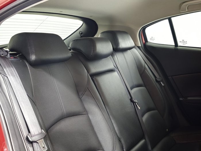 2018 Mazda 3 SP25 GT