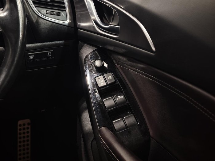 2018 Mazda 3 SP25 GT