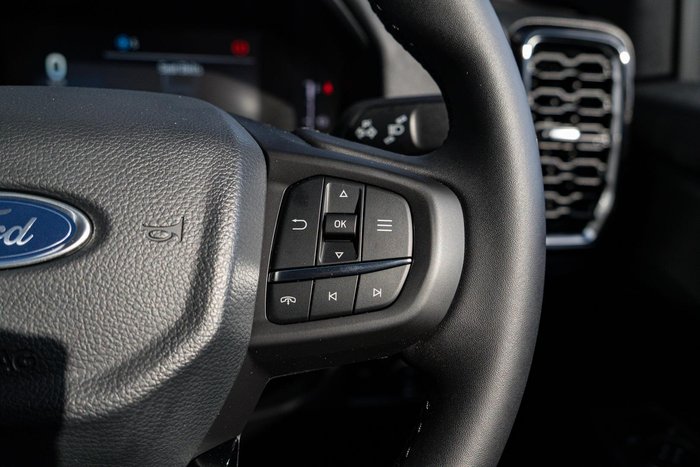 2025 Ford Everest Trend