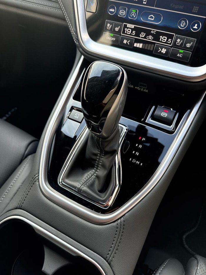 2025 Subaru Outback AWD Touring