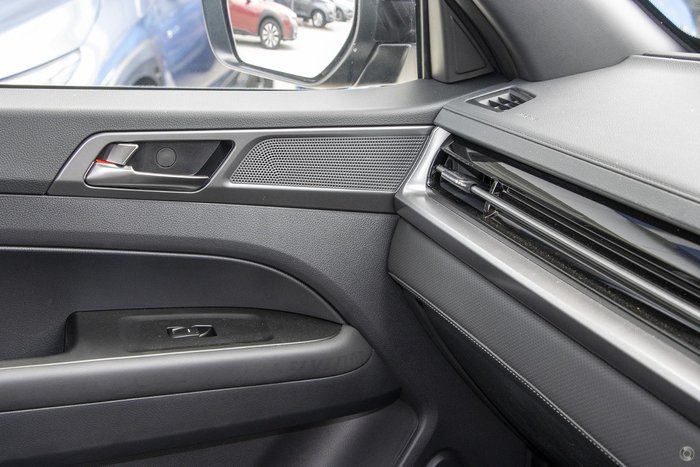 2025 KGM SsangYong Musso Adventure Q261 MY24 4X4 Dual Range Space Black