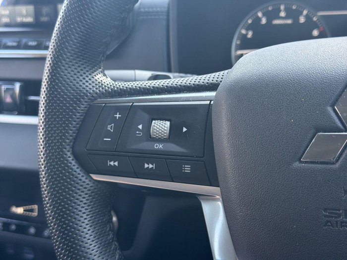 2022 Mitsubishi Outlander LS