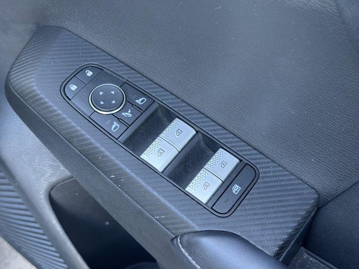 2022 Mitsubishi Outlander LS