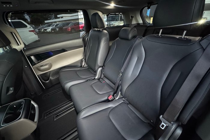 2025 Kia Carnival GT-Line HEV
