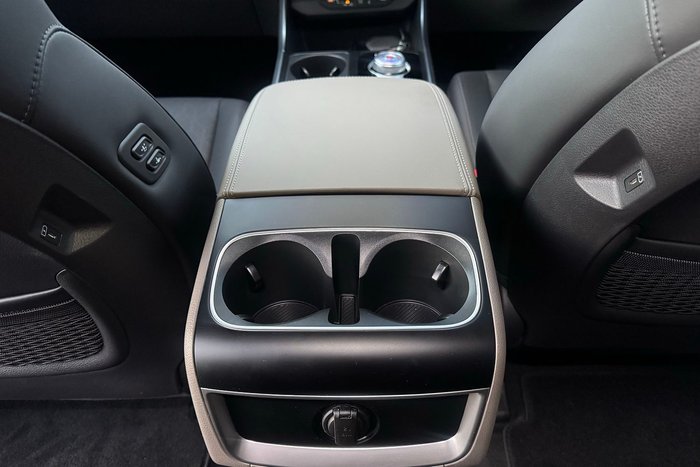 2025 Kia Carnival GT-Line HEV