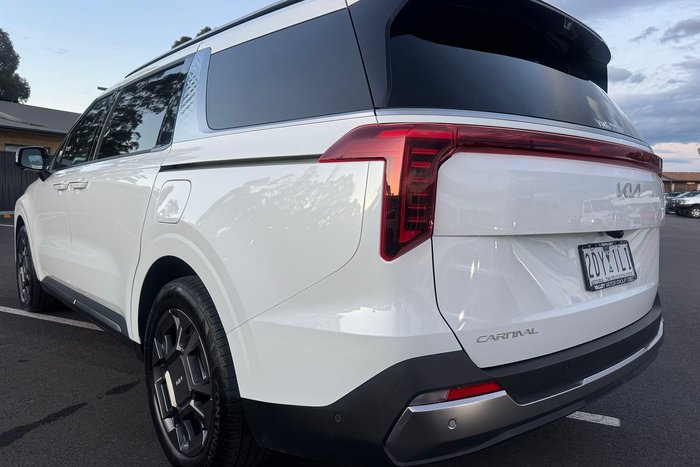 2025 Kia Carnival GT-Line HEV