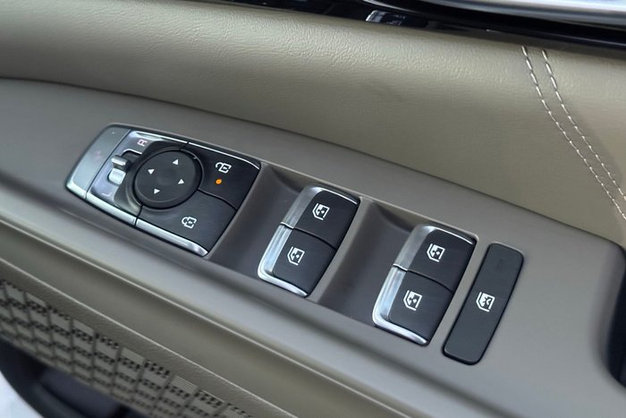 2025 Kia Carnival GT-Line HEV