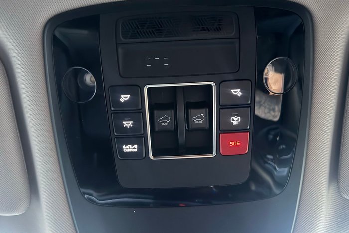 2025 Kia Carnival GT-Line HEV