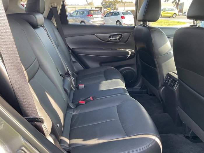 2022 Nissan X-TRAIL ST-L