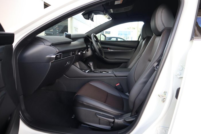 2025 Mazda 3 G20 Touring