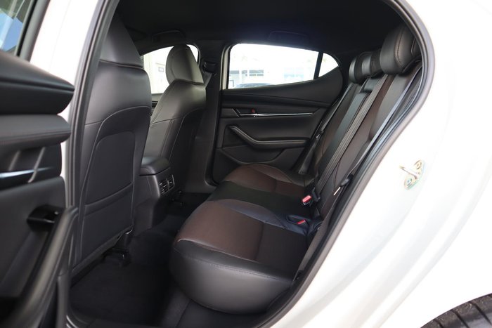 2025 Mazda 3 G20 Touring