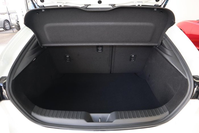 2025 Mazda 3 G20 Touring