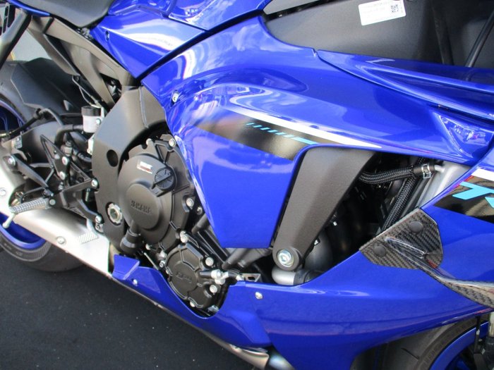 2025 Yamaha YZF-R1 BLUE