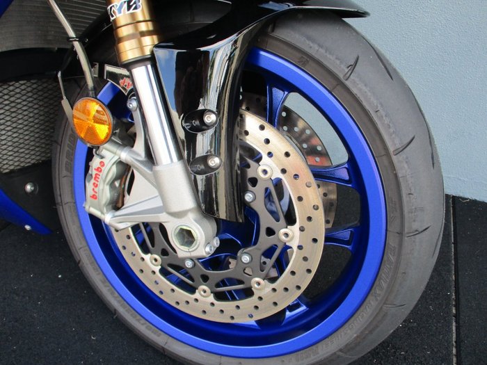 2025 Yamaha YZF-R1 BLUE