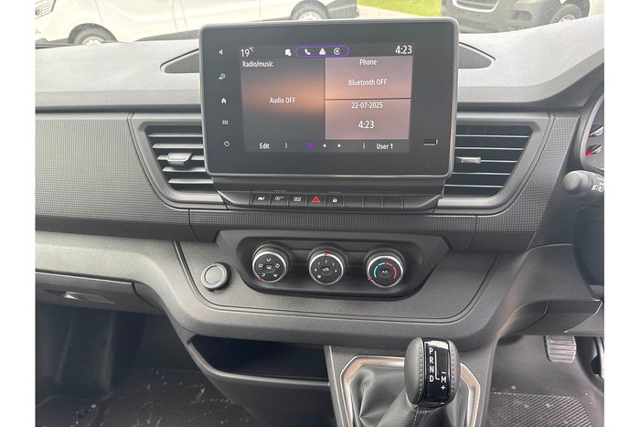 2024 Renault Trafic Pro X82 MY24 Glacier White (369)