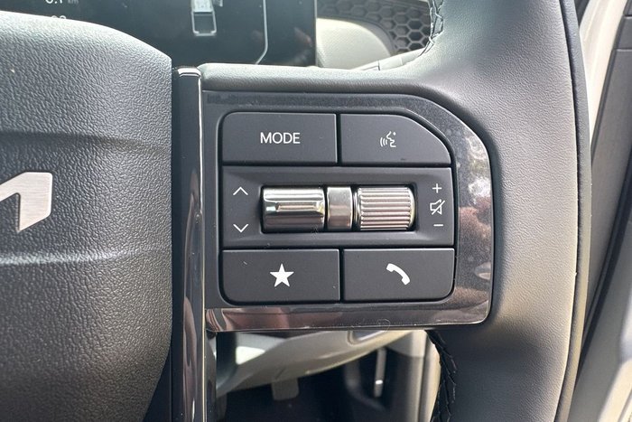 2025 Kia Tasman SX+ TK MY26 4X4 Dual Range Clear White (UD)