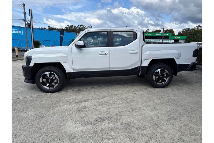 2025 Kia Tasman SX+ TK MY26 4X4 Dual Range Clear White (UD)